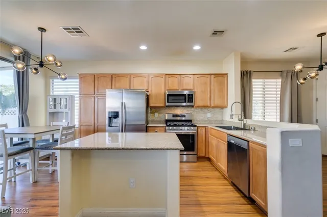 $2,000 | 5410 Coral Ribbon Avenue, Las Vegas, NV 89139