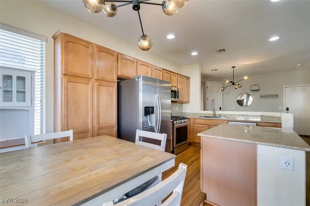 $2,000 | 5410 Coral Ribbon Avenue, Las Vegas, NV 89139