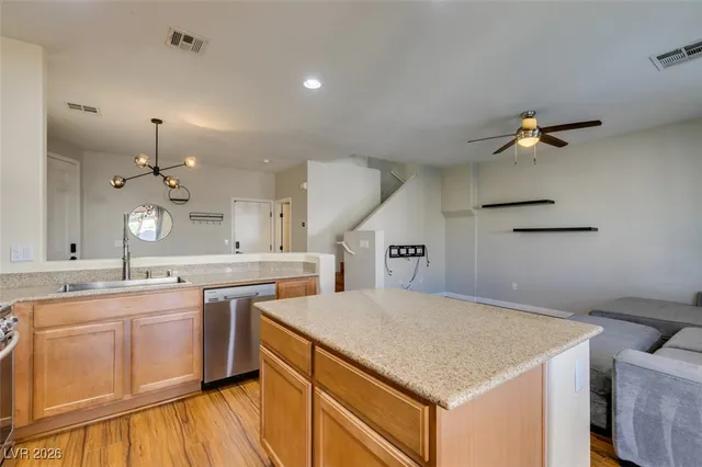 $2,000 | 5410 Coral Ribbon Avenue, Las Vegas, NV 89139