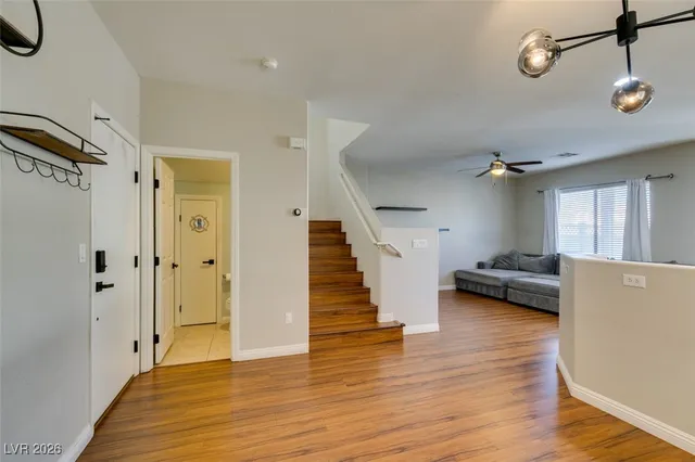 $2,000 | 5410 Coral Ribbon Avenue, Las Vegas, NV 89139