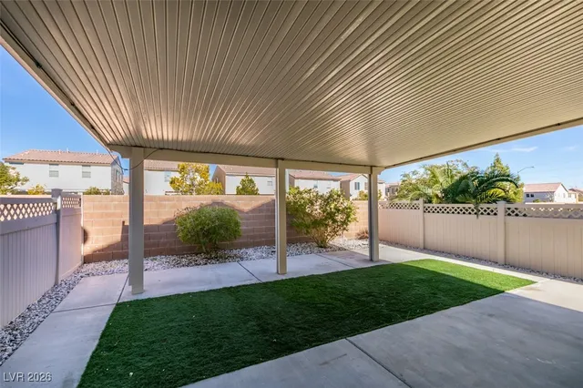 $2,000 | 5410 Coral Ribbon Avenue, Las Vegas, NV 89139