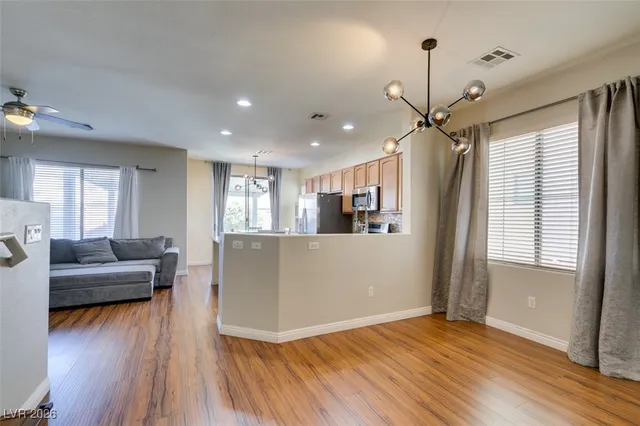 $2,000 | 5410 Coral Ribbon Avenue, Las Vegas, NV 89139