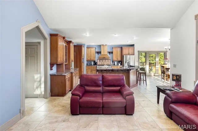 $549,900 | 339 Sandpiper Lane, Grafton, IL 62037