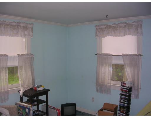 39 Chipman Road Beverly, MA 01915 - Photo 3 of 6 Gallery Image 3
