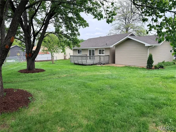 $349,900 | 501 Summerwood Court, St. Peters, MO 63376