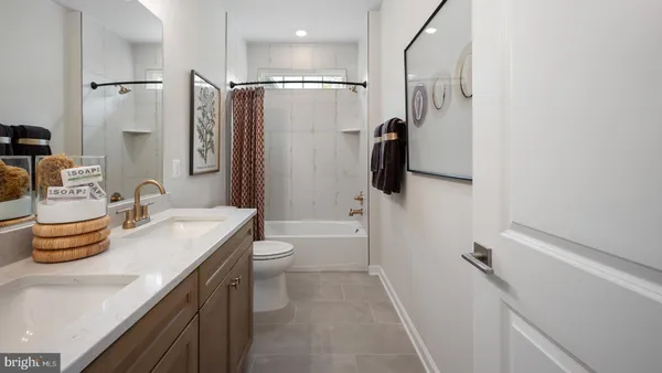 $1,499,999 | 39948 McElnea Mnr Court, Lovettsville, VA 20180