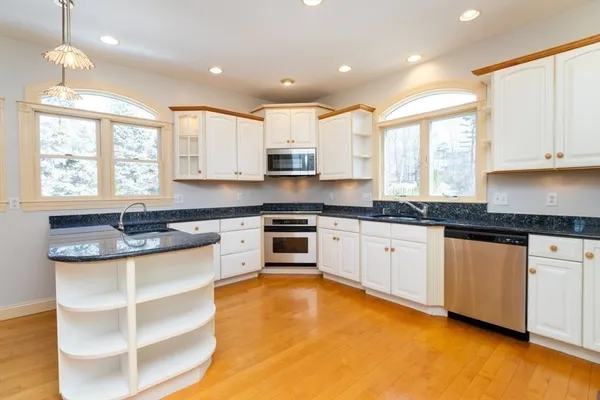 $1,295,000 | 548 High Street, Westwood, MA 02090