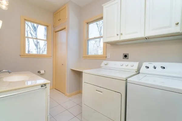 $1,295,000 | 548 High Street, Westwood, MA 02090