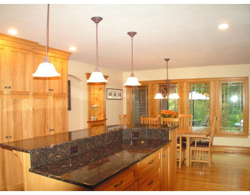 42 Cobbler Road Mansfield, MA 02048 - Photo 12 of 30 Gallery Image 12