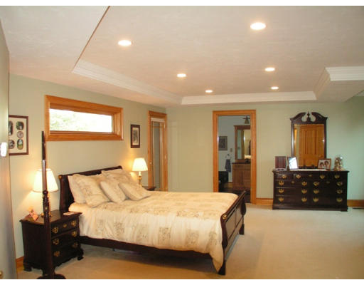 42 Cobbler Road Mansfield, MA 02048 - Photo 14 of 30 Gallery Image 14