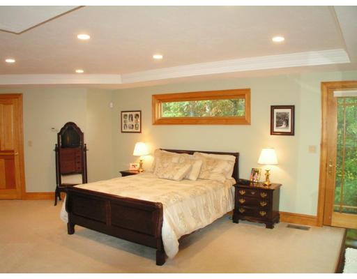 42 Cobbler Road Mansfield, MA 02048 - Photo 16 of 30 Gallery Image 16