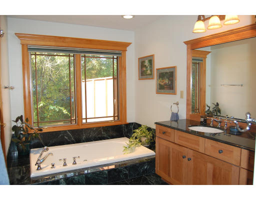 42 Cobbler Road Mansfield, MA 02048 - Photo 17 of 30 Gallery Image 17