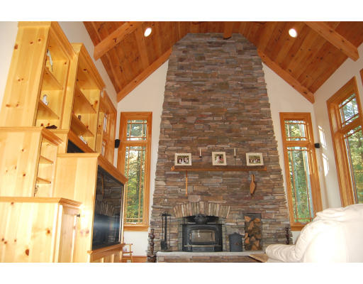 42 Cobbler Road Mansfield, MA 02048 - Photo 2 of 30 Gallery Image 2