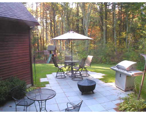 42 Cobbler Road Mansfield, MA 02048 - Photo 27 of 30 Gallery Image 27