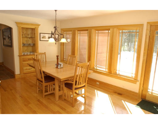 42 Cobbler Road Mansfield, MA 02048 - Photo 7 of 30 Gallery Image 7