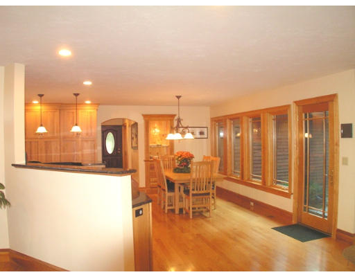 42 Cobbler Road Mansfield, MA 02048 - Photo 9 of 30 Gallery Image 9