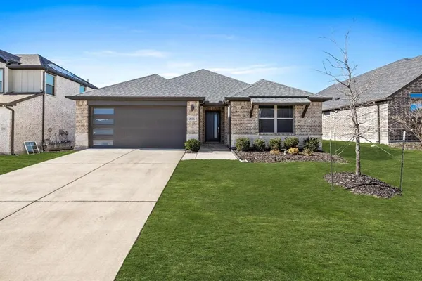 $2,095 | 620 Shade Tree Way, Princeton, TX 75407