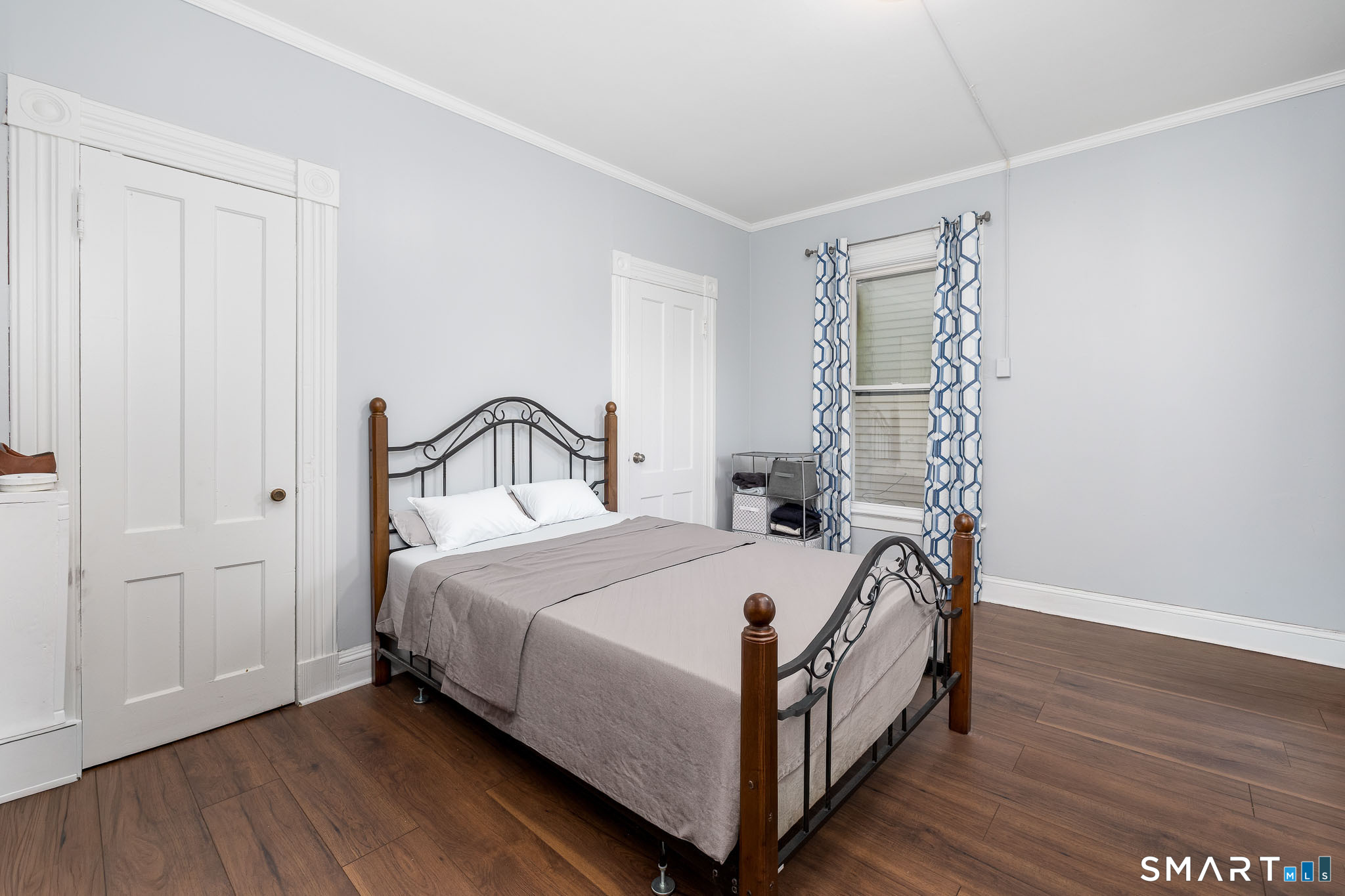 472 East Main Street Meriden, CT 06450 - Photo 27 of 43 2nd floor unit