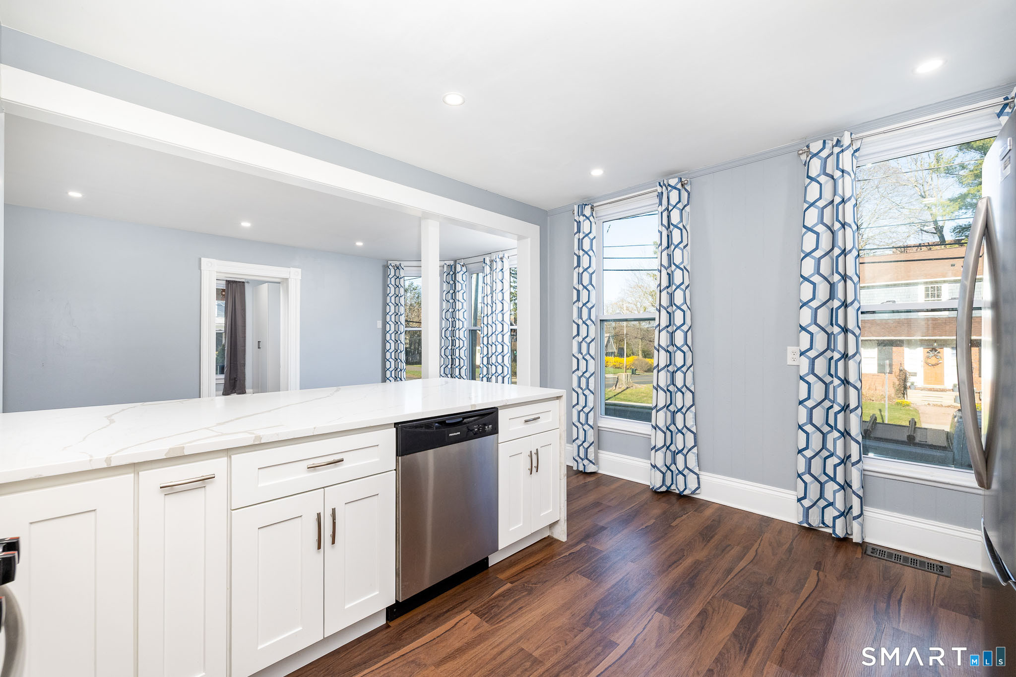 472 East Main Street Meriden, CT 06450 - Photo 6 of 43