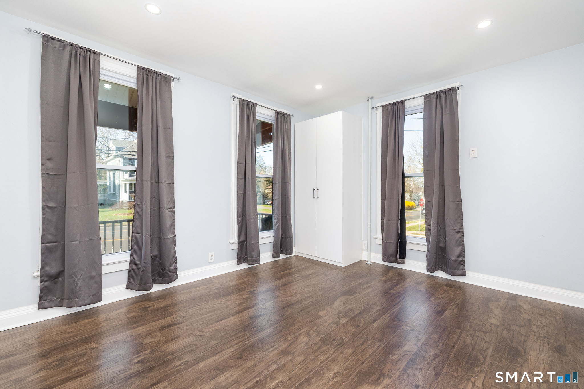 472 East Main Street Meriden, CT 06450 - Photo 10 of 43