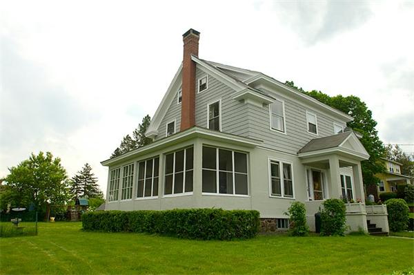78 Riddell Street Greenfield, MA 01301 - Photo 3 of 30 Gallery Image 3