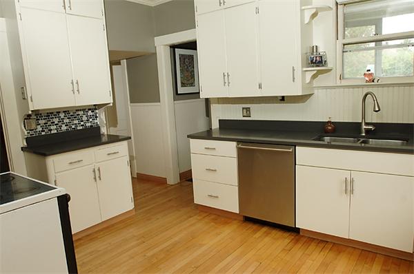 78 Riddell Street Greenfield, MA 01301 - Photo 10 of 30 Gallery Image 10