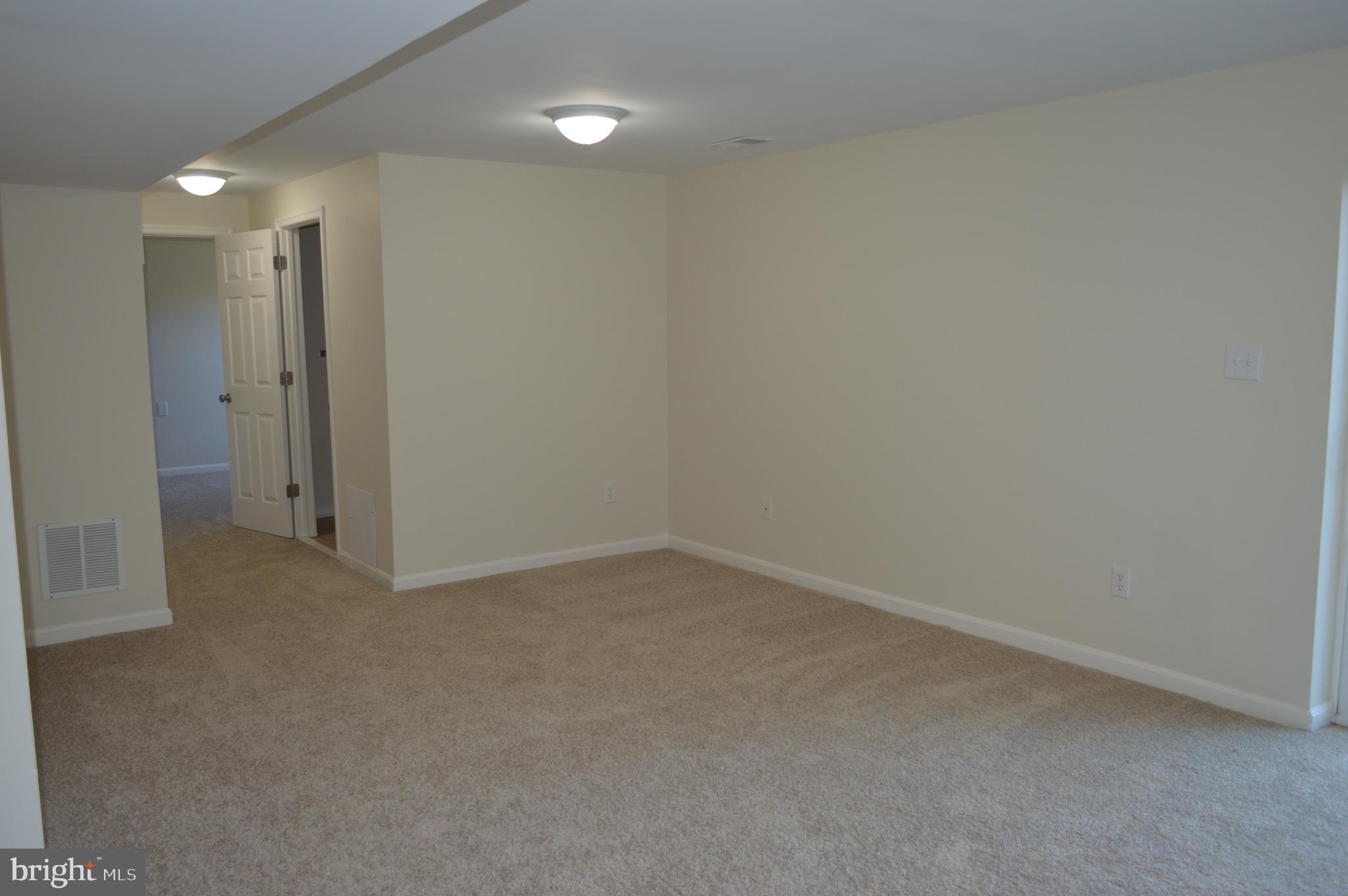 641 Kings Grant Road Culpeper, VA 22701 - Photo 32 of 39 Gallery Image 32