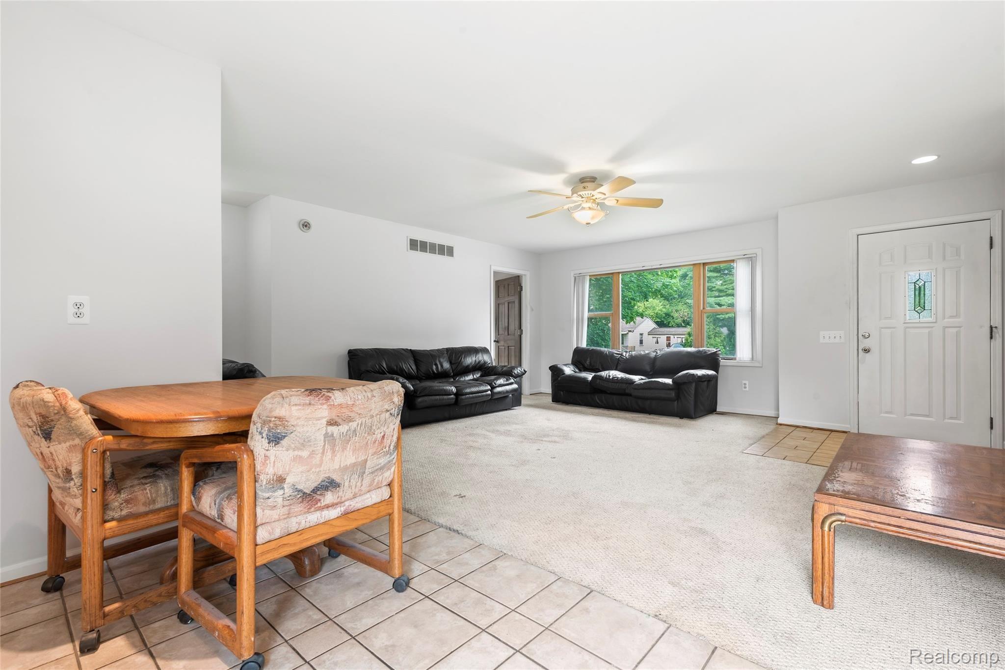 8 - Living Area.jpg