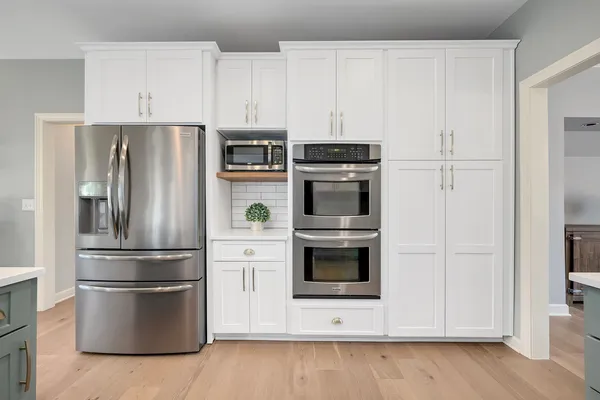$985,000 | 4440 Lee Avenue, Downers Grove, IL 60515