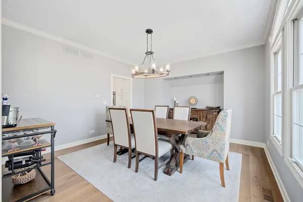 $985,000 | 4440 Lee Avenue, Downers Grove, IL 60515