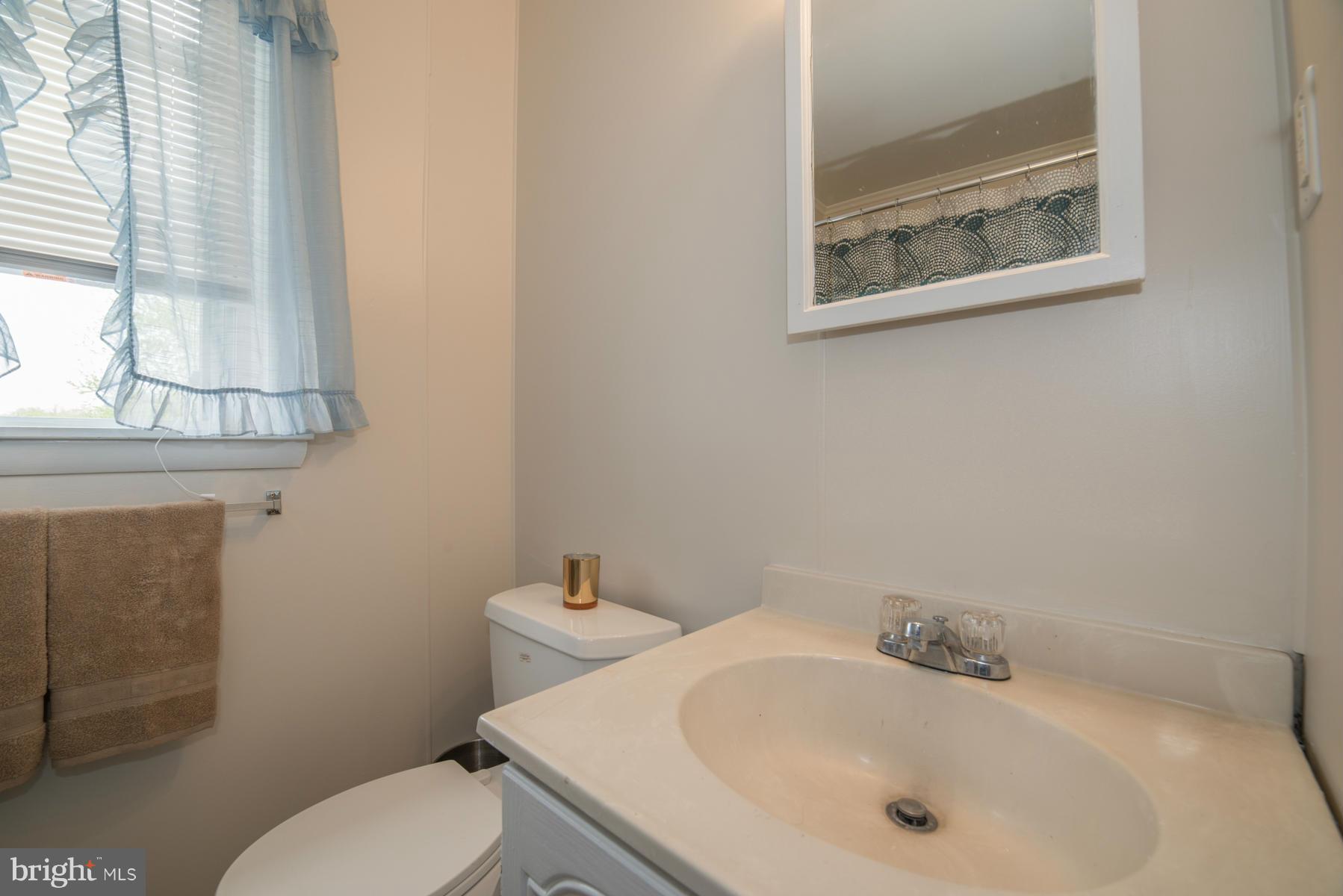 7337 Kirtley Road Baltimore, MD 21224 - Photo 17 of 30 Bath