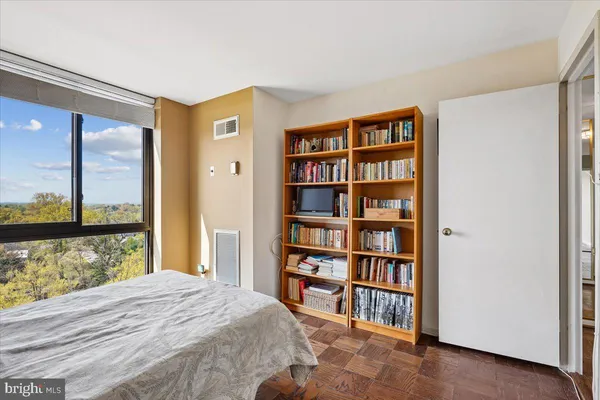 $825,000 | 4620 North Park Avenue, Unit 1205E, Chevy Chase, MD 20815