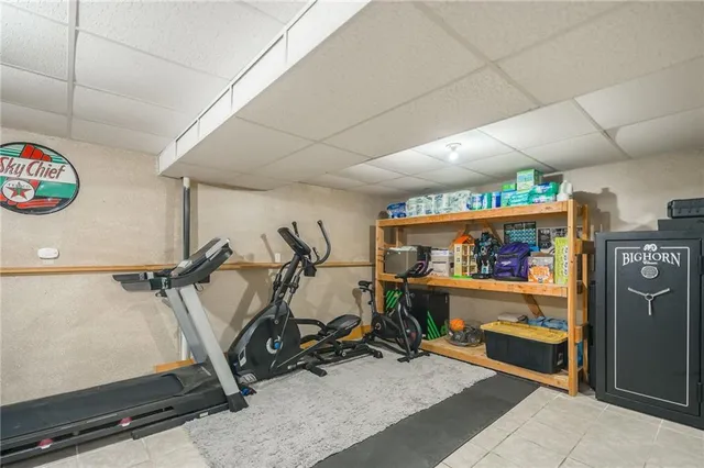 $299,900 | 1052 Southwest Twin Creek Drive, Lee's Summit, MO 64081