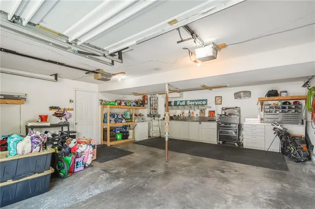 $299,900 | 1052 Southwest Twin Creek Drive, Lee's Summit, MO 64081