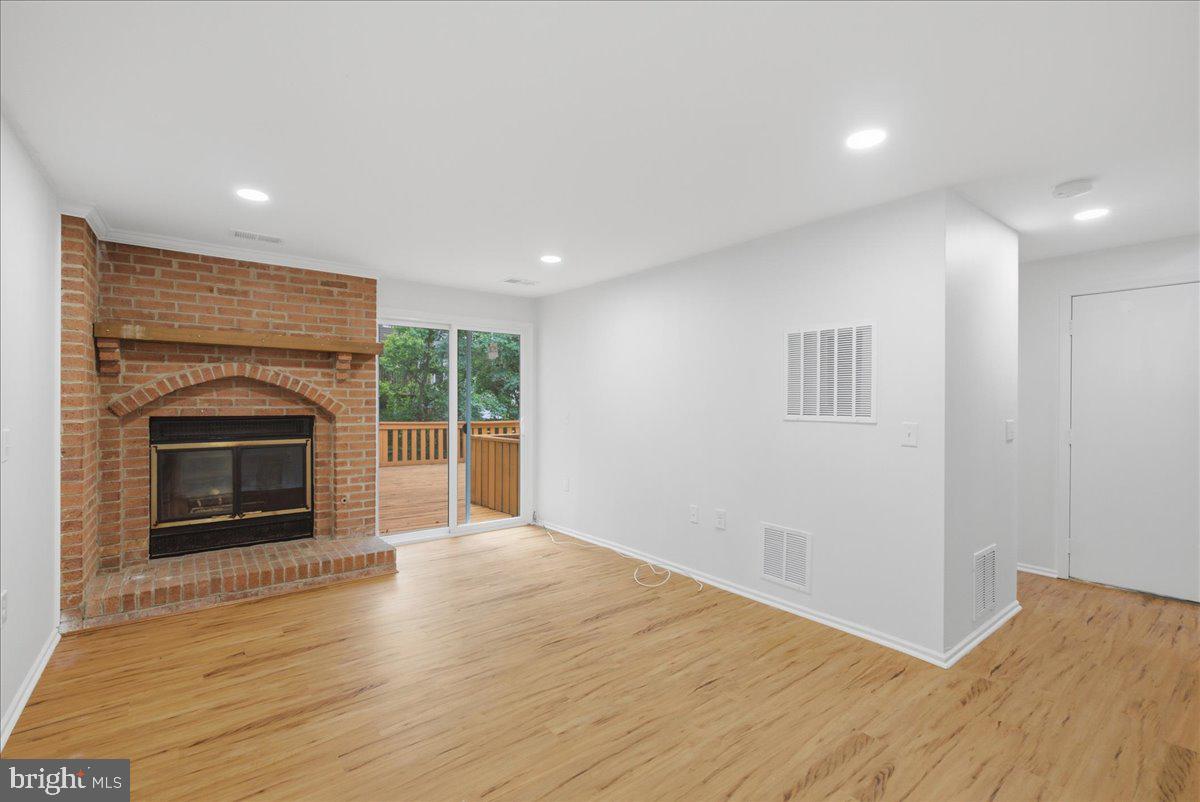 10598 Reed's Landing Circle Burke, VA 22015 - Photo 19 of 37
