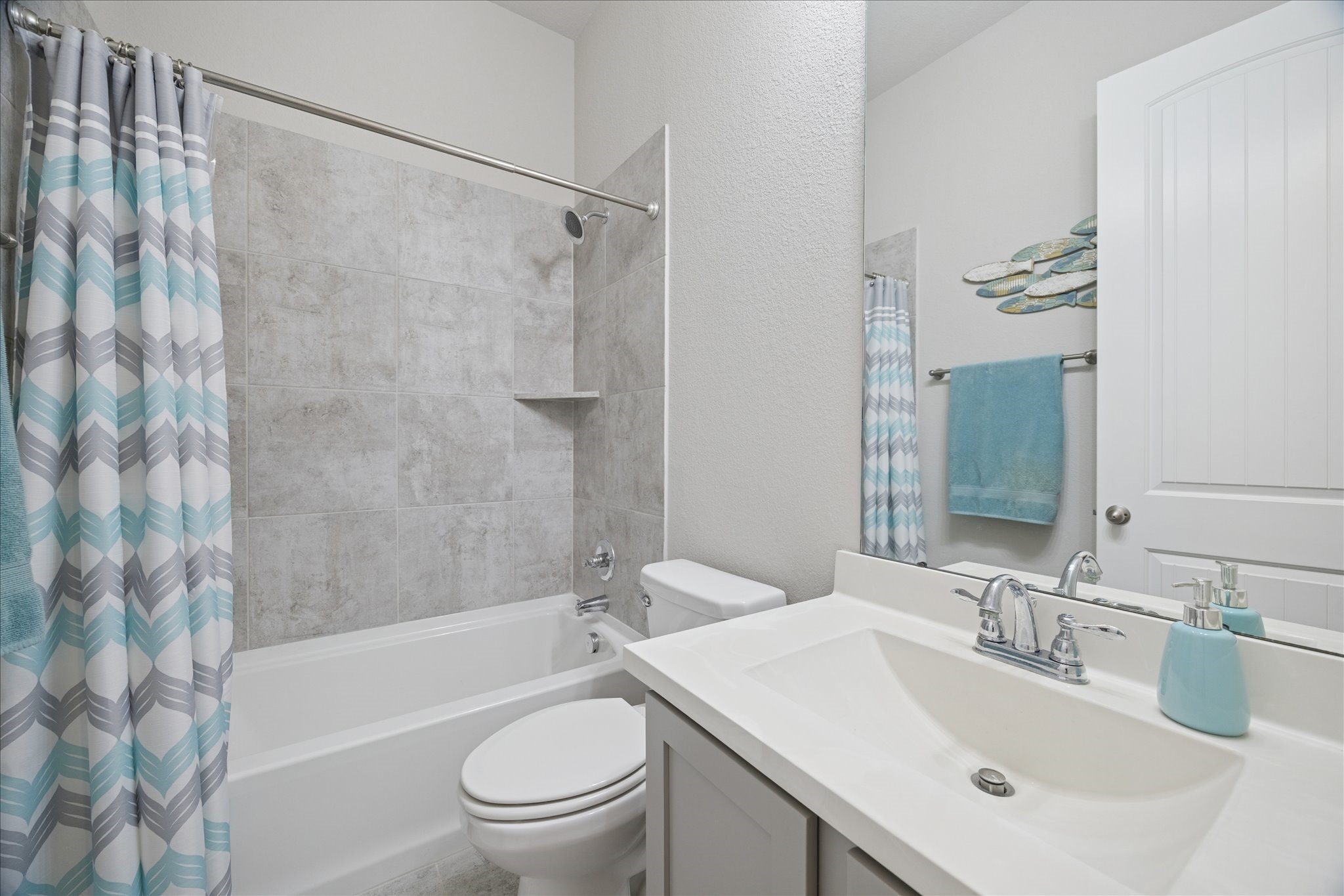 4615 Verbena Valley Way Spring, TX 77388 - Photo 20 of 25 Bathroom to the right of entry way.