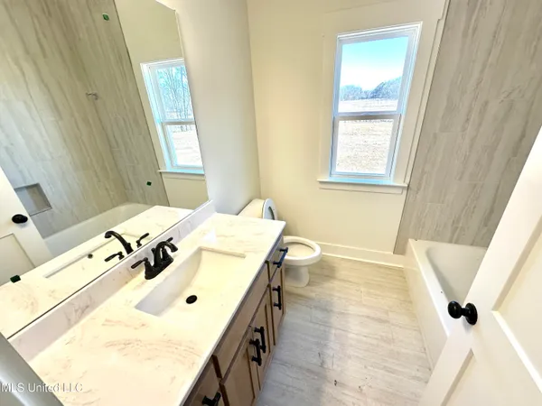 $412,000 | 3621 Hatton Drive, Nesbit, MS 38651