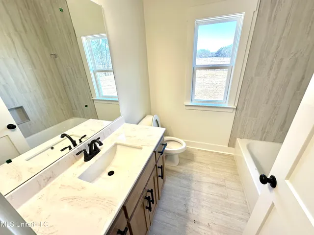 $412,000 | 3621 Hatton Drive, Nesbit, MS 38651