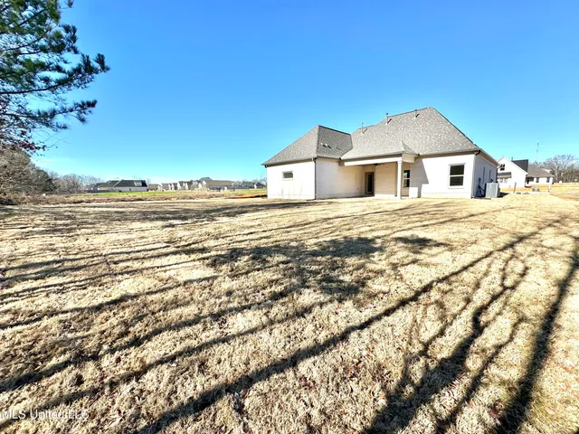 $412,000 | 3621 Hatton Drive, Nesbit, MS 38651