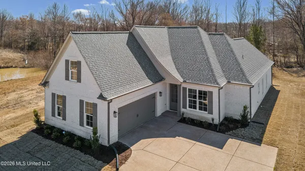 $412,000 | 3621 Hatton Drive, Nesbit, MS 38651