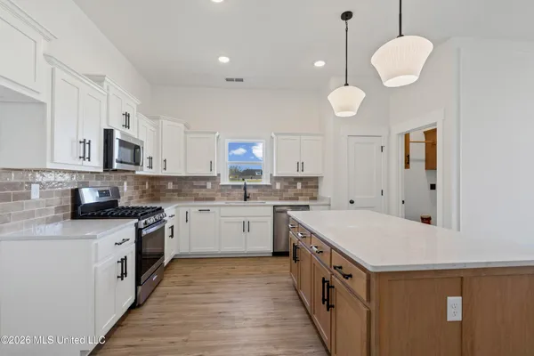 $412,000 | 3621 Hatton Drive, Nesbit, MS 38651