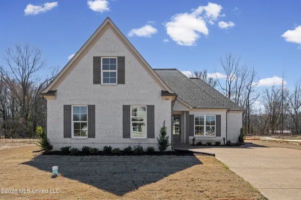 $412,000 | 3621 Hatton Drive, Nesbit, MS 38651