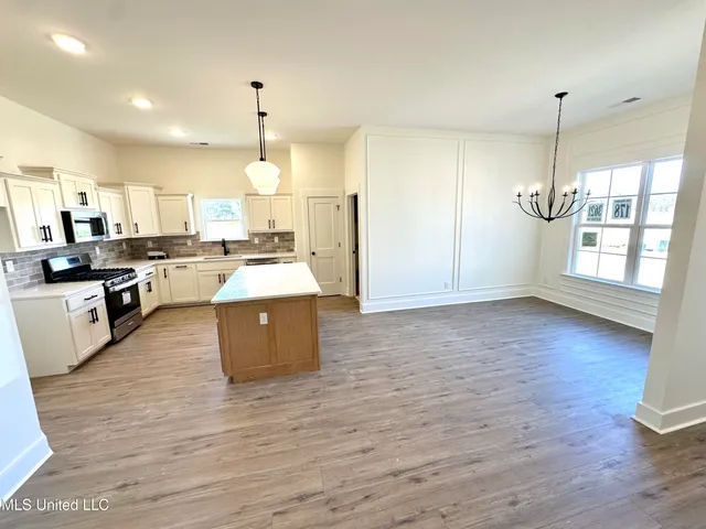 $412,000 | 3621 Hatton Drive, Nesbit, MS 38651