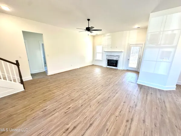 $412,000 | 3621 Hatton Drive, Nesbit, MS 38651