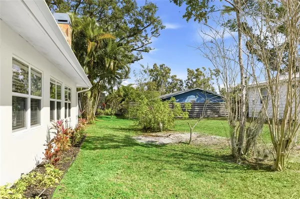 $2,750 | 3236 Ashton Road, Sarasota, FL 34231