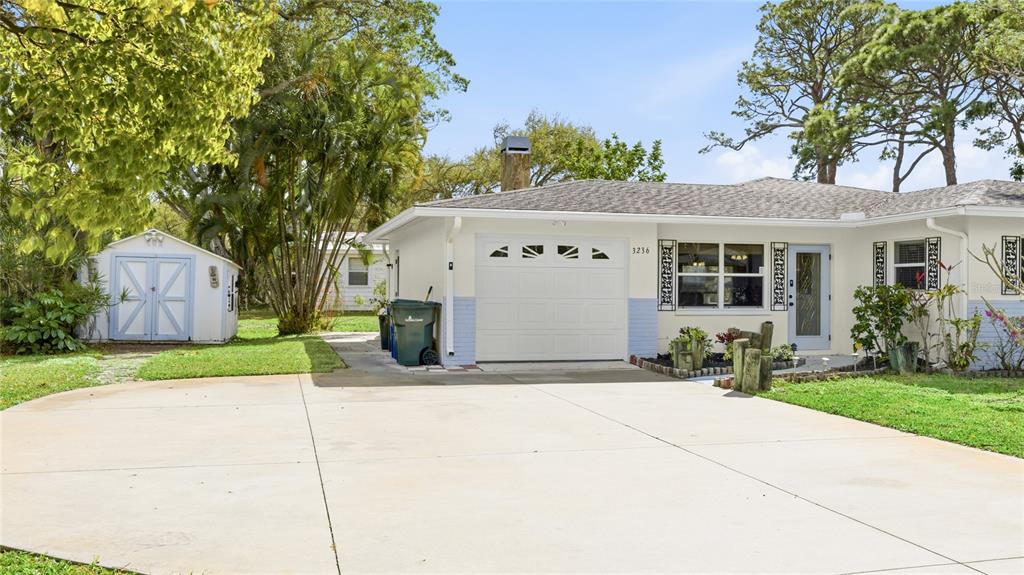 3236 Ashton Road Sarasota, FL 34231 - Photo 4 of 33