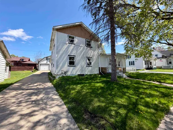 $249,000 | 720 17th Avenue, Monroe, WI 53566