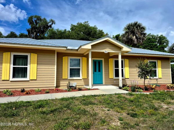 $2,000 | 711 North Park Street, Crescent City, FL 32112