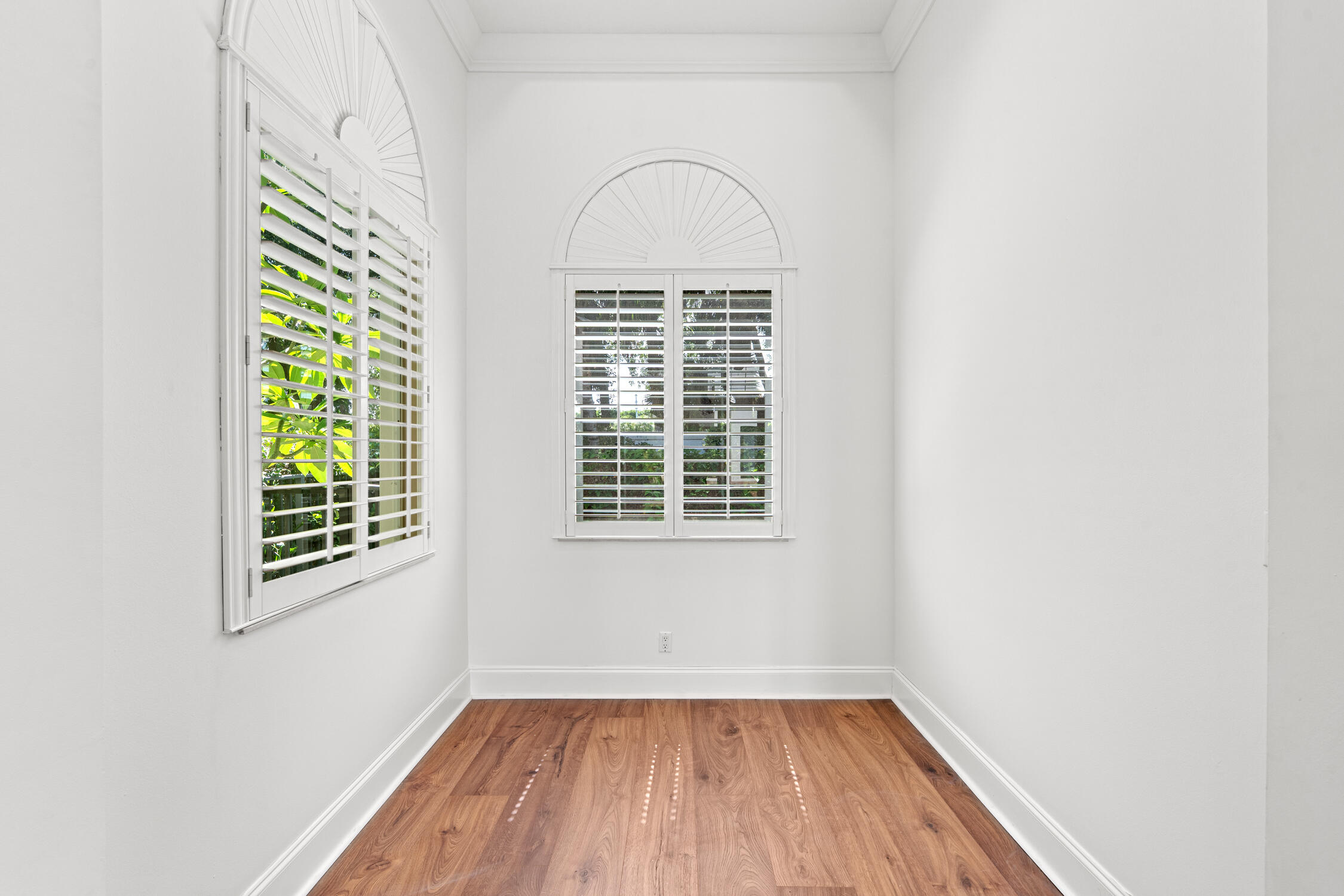 17550 Circle Pond Court Boca Raton, FL 33496 - Photo 39 of 73 Primary Bedroom Sitting Area