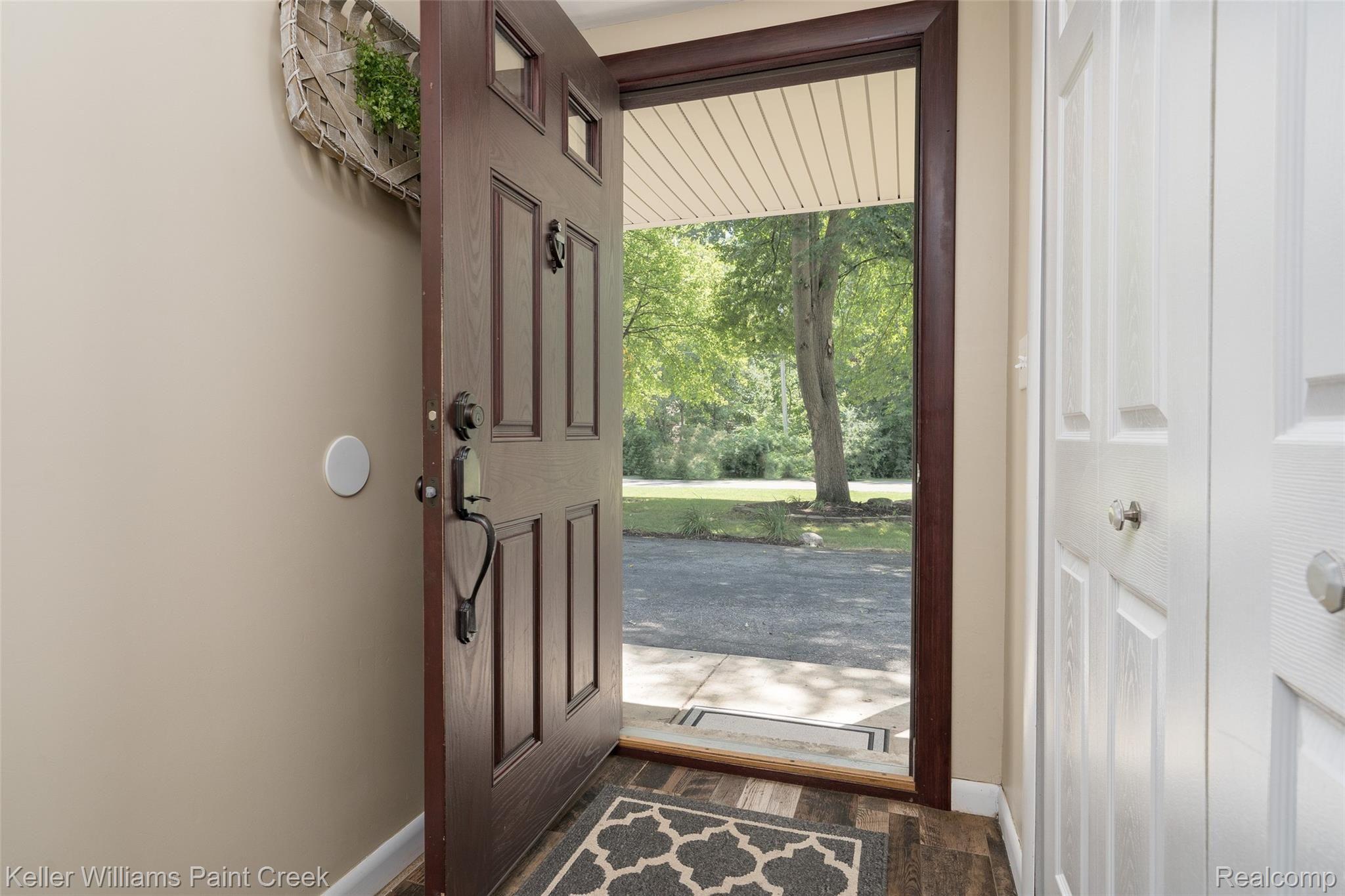 3314 Aquinas Drive Rochester, MI 48309 - Photo 4 of 43 3314-Aquinas-Dr-6.jpg